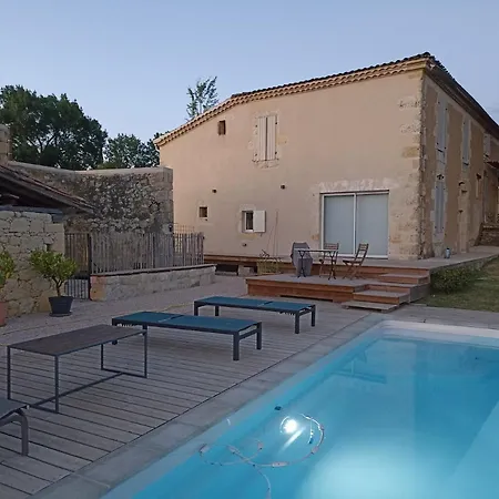 Pigeonnier De Sabaillan Bed & Breakfast Castelnau-d'Arbieu