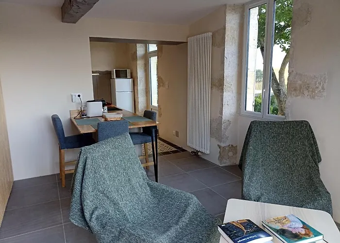 Pigeonnier De Sabaillan Couette-café Castelnau-dʼArbieu